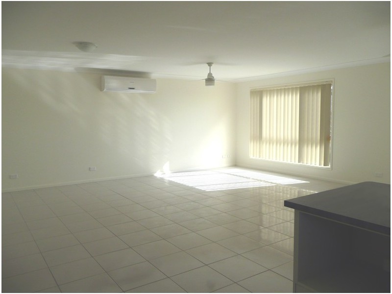 4 Kyah Close, Kallangur QLD 4503