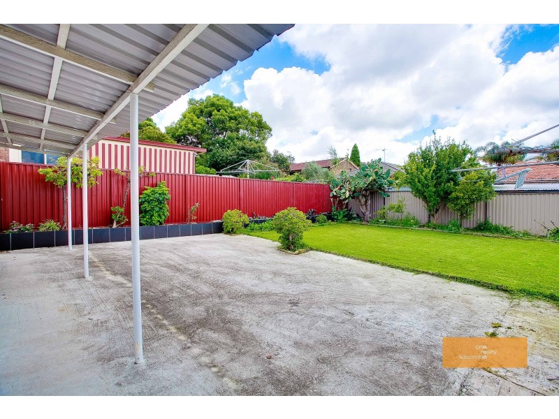 12 Elizabeth St, Campsie NSW 2194