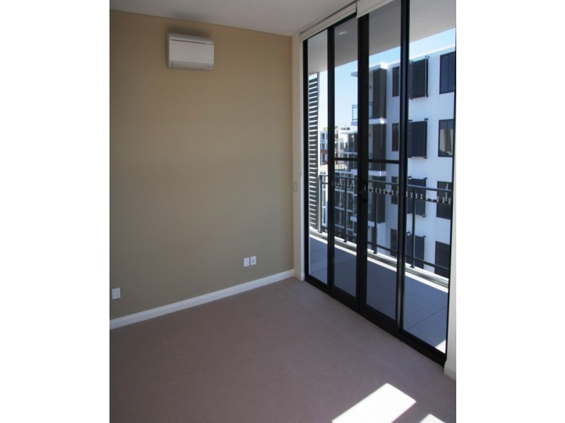 16 Baywater Drive, Wentworth Point NSW 2127