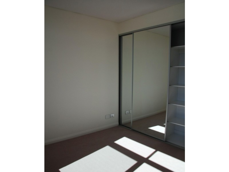 16 Baywater Drive, Wentworth Point NSW 2127