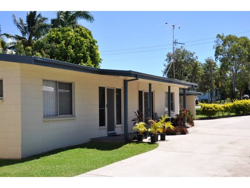 2/57 Poole street, Bowen QLD 4805