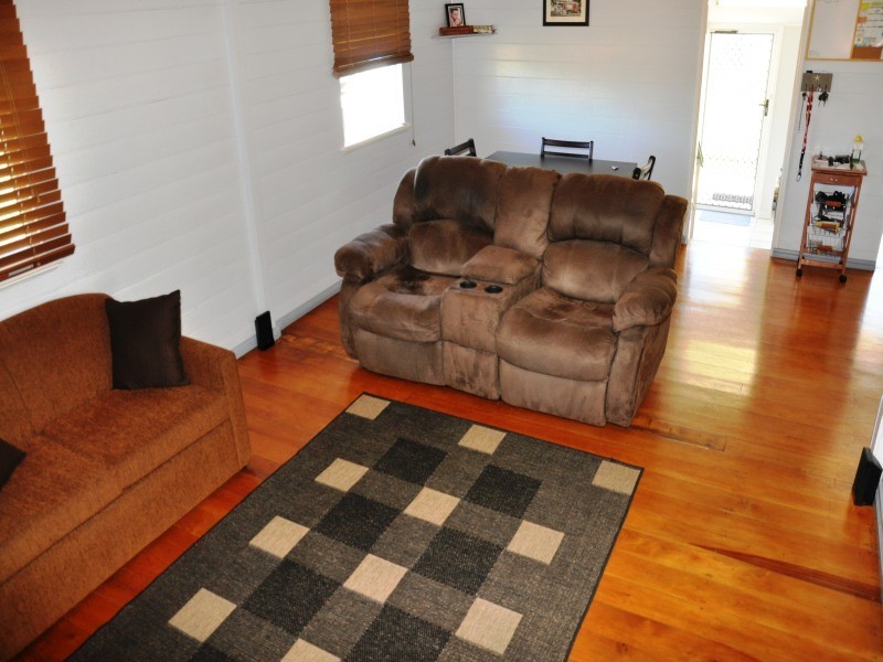 90 Powell Street, Bowen QLD 4805