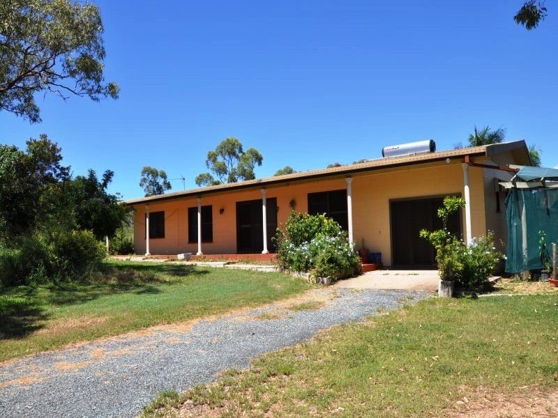 8 Heronvale Road, Bowen QLD 4805