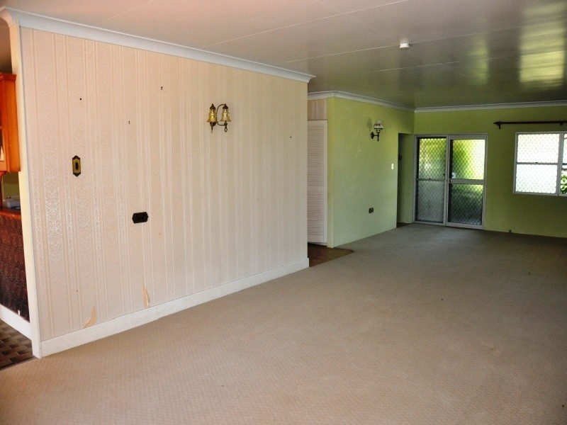 8 Heronvale Road, Bowen QLD 4805