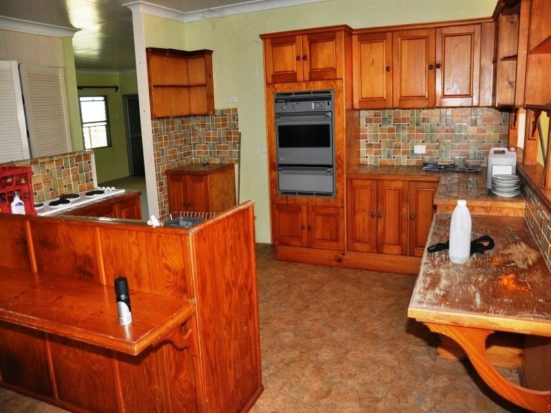 8 Heronvale Road, Bowen QLD 4805