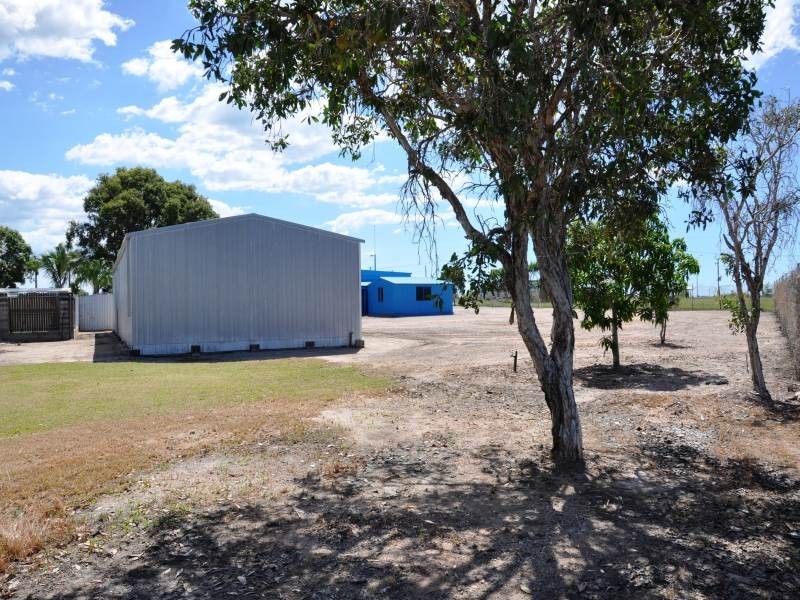 18588 Bruce Highway, Bowen QLD 4805