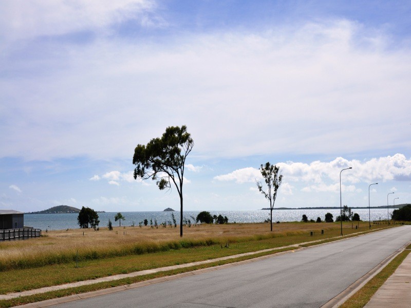 142 Ocean View Drive, Bowen QLD 4805