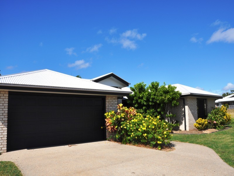 142 Ocean View Drive, Bowen QLD 4805