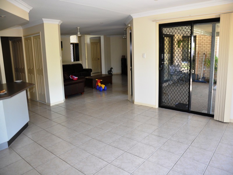 142 Ocean View Drive, Bowen QLD 4805