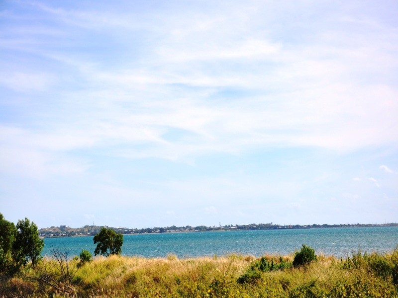 142 Ocean View Drive, Bowen QLD 4805