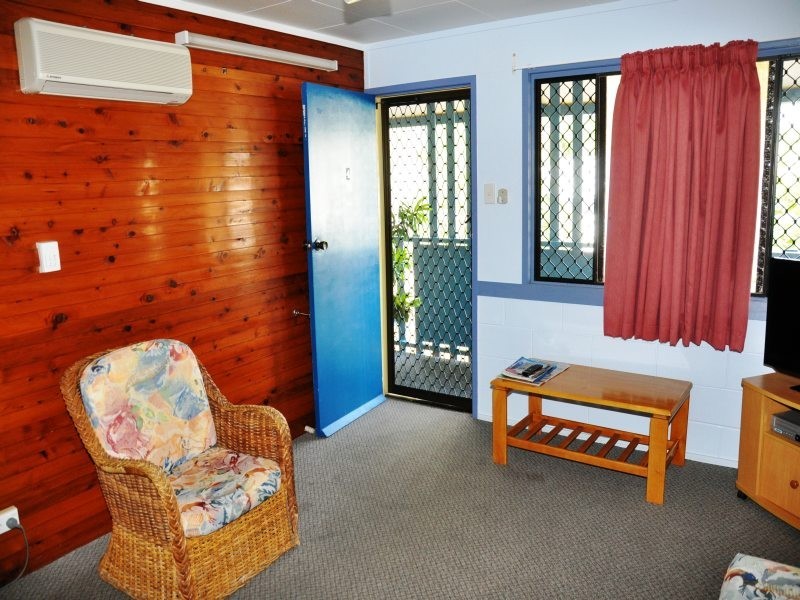 4/47 Horseshoe Bay Road, Bowen QLD 4805