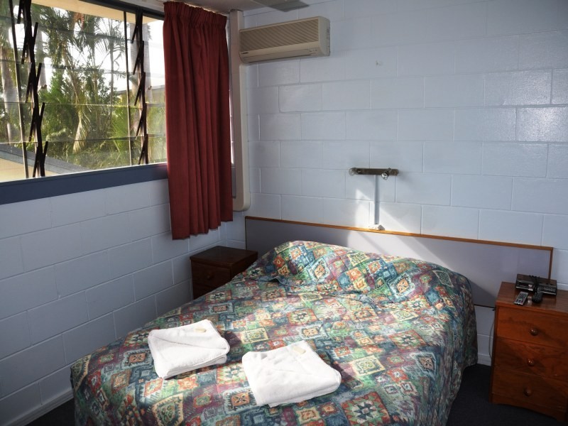 4/47 Horseshoe Bay Road, Bowen QLD 4805