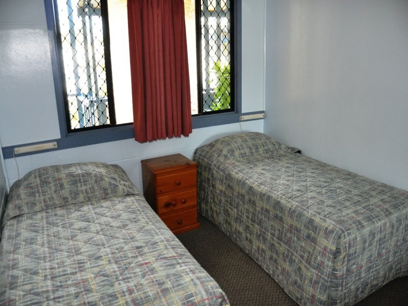 4/47 Horseshoe Bay Road, Bowen QLD 4805