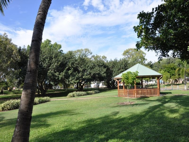 4/47 Horseshoe Bay Road, Bowen QLD 4805