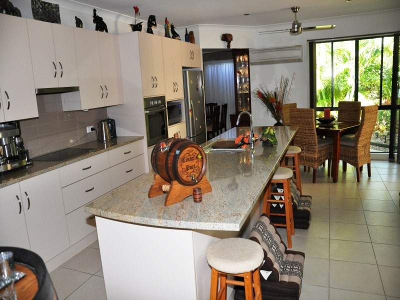 6 Tynwald Ave, Bowen QLD 4805