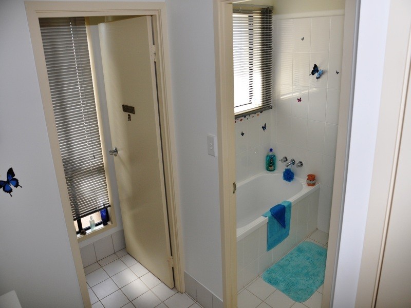 6 Tynwald Ave, Bowen QLD 4805