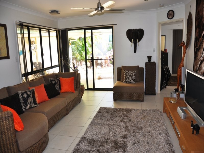 6 Tynwald Ave, Bowen QLD 4805