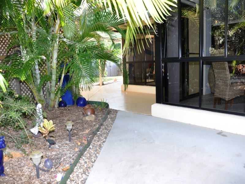 6 Tynwald Ave, Bowen QLD 4805