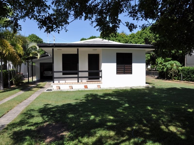 67 Golf Links Road, Bowen QLD 4805
