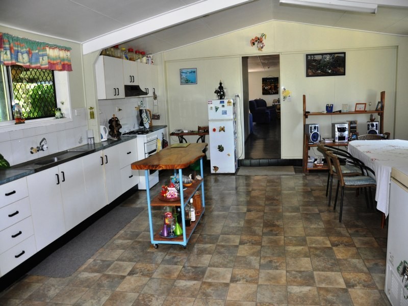 3 Railway Road, Bowen QLD 4805