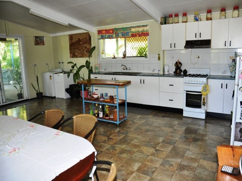 3 Railway Road, Bowen QLD 4805