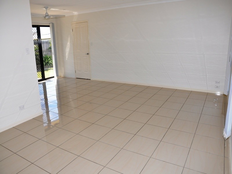 2/98A Williams Street, Bowen QLD 4805