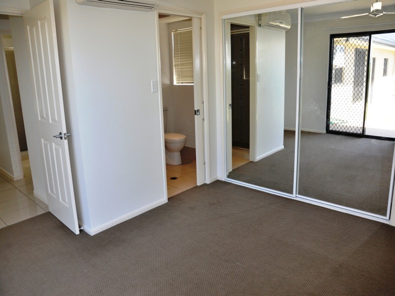 2/98A Williams Street, Bowen QLD 4805