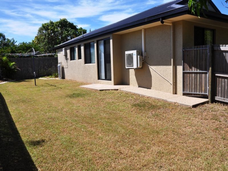 2/98A Williams Street, Bowen QLD 4805