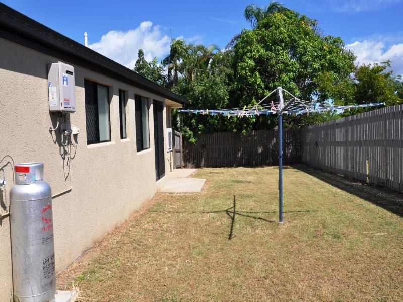 2/98A Williams Street, Bowen QLD 4805