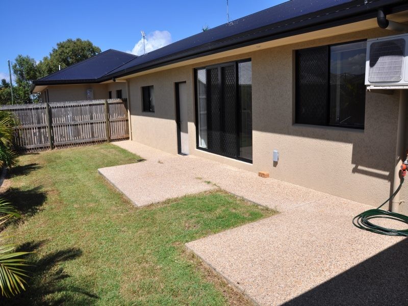 2/98A Williams Street, Bowen QLD 4805