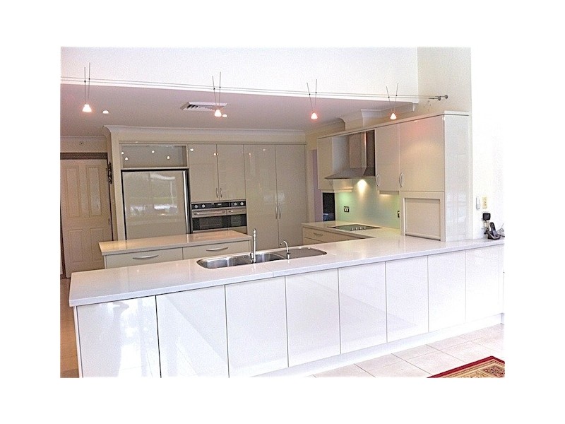 25 Glenrowan Ave, Kellyville NSW 2155