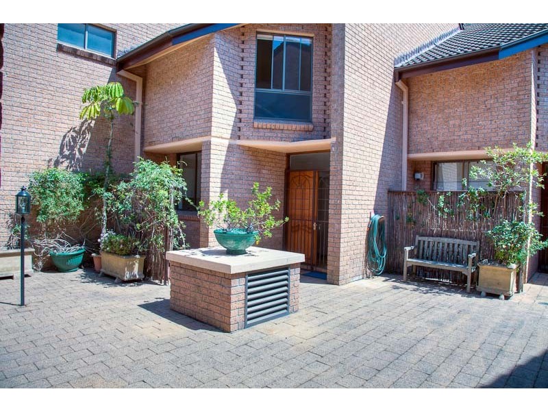 8/3 Cammeray Ave, Cammeray NSW 2062
