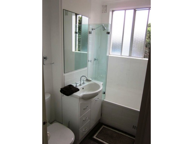 21/12 RONALD AVENUE, Freshwater NSW 2096