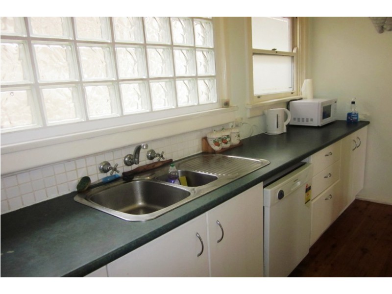 87 FRENCHS FOREST ROAD, Seaforth NSW 2092