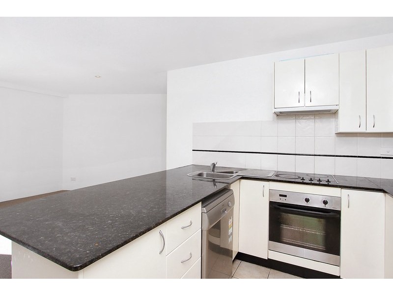 202/637 Pittwater Road, Dee Why NSW 2099