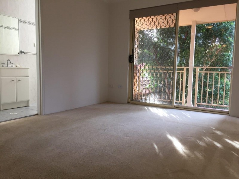 7/241 Old Windsor Road, Toongabbie NSW 2146