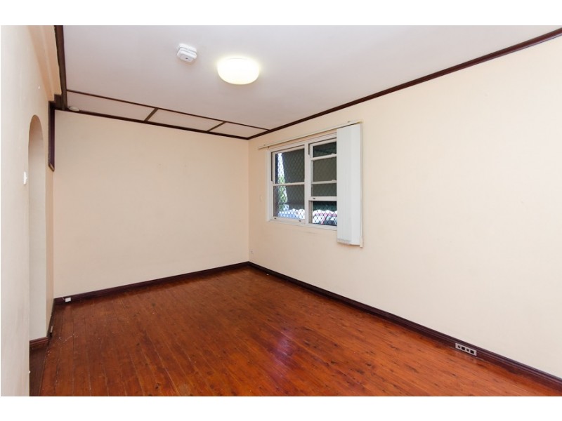 2/49 Thomas Street, Ashfield NSW 2131