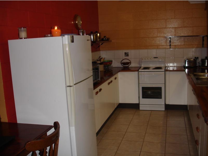 6 Barellan Close, Caravonica QLD 4878