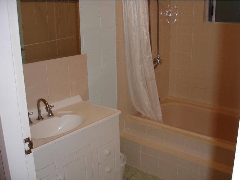 6 Barellan Close, Caravonica QLD 4878