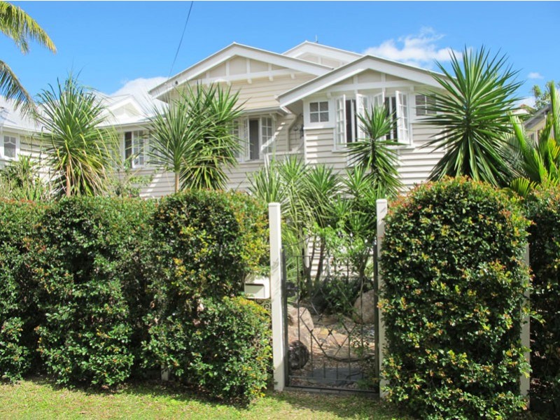 323 Lake Street, Cairns North QLD 4870