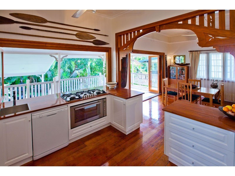 323 Lake Street, Cairns North QLD 4870