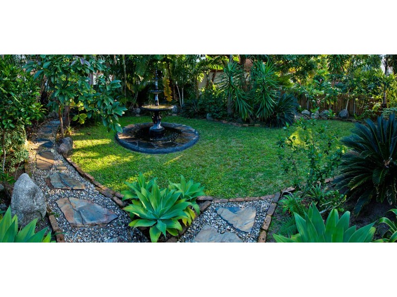 323 Lake Street, Cairns North QLD 4870