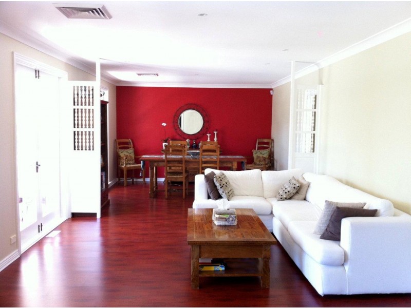 16 Brallas Avenue, St Ives NSW 2075