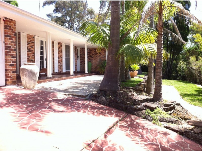 16 Brallas Avenue, St Ives NSW 2075