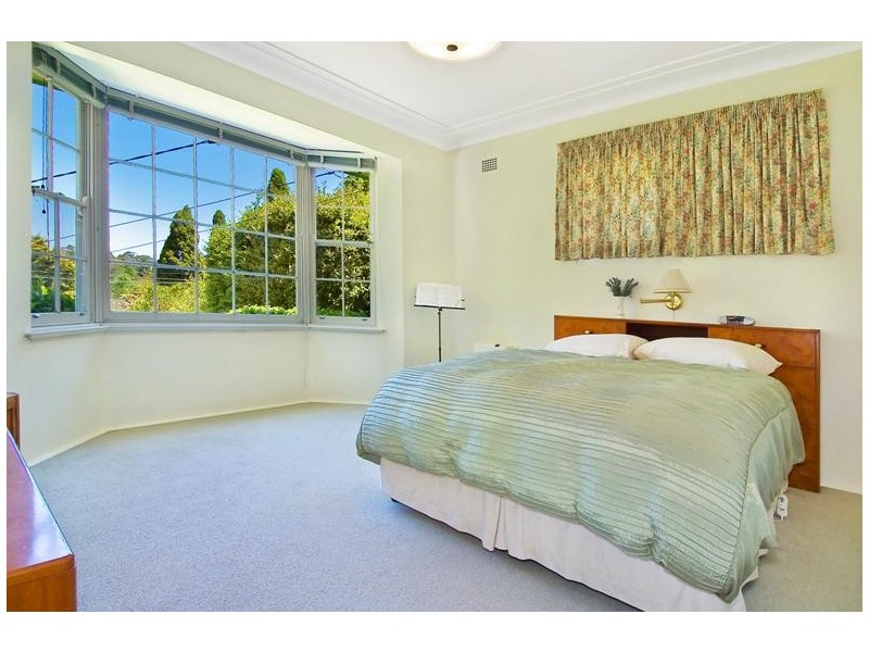 36 Shinfield Avenue, St Ives NSW 2075