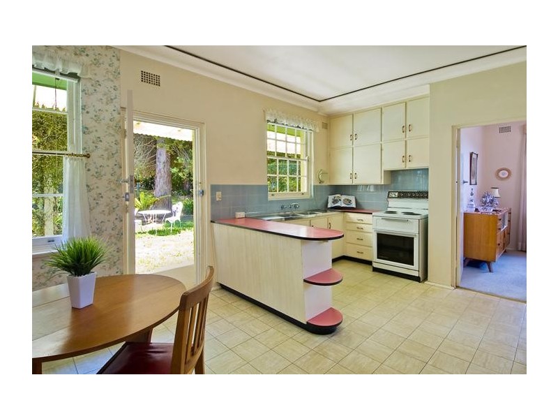 36 Shinfield Avenue, St Ives NSW 2075