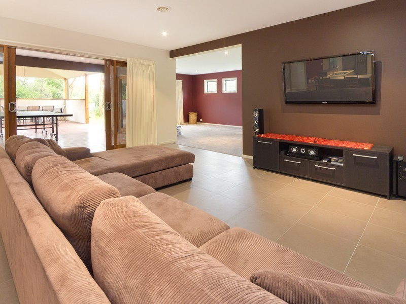 13 Peppermint Court, Rosebud VIC 3939