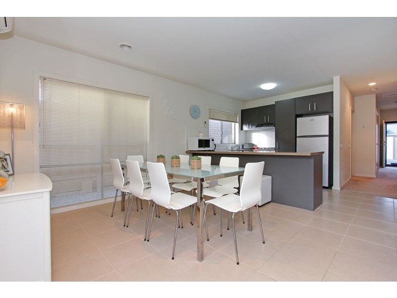 9/110 Bungower Road, Mornington VIC 3931