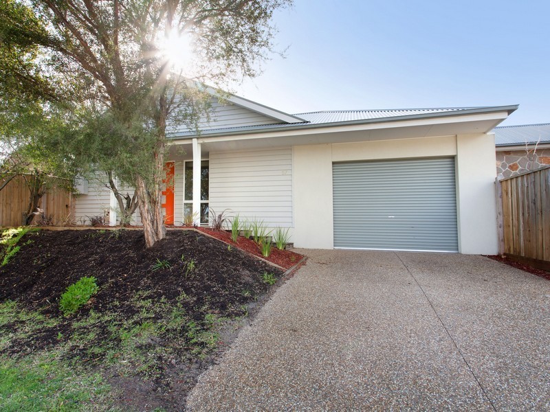 57 Hayes Avenue, Rosebud VIC 3939