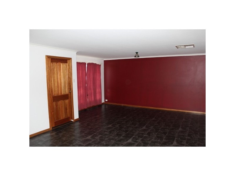 6 Pinewood Avenue, Blakeview SA 5114